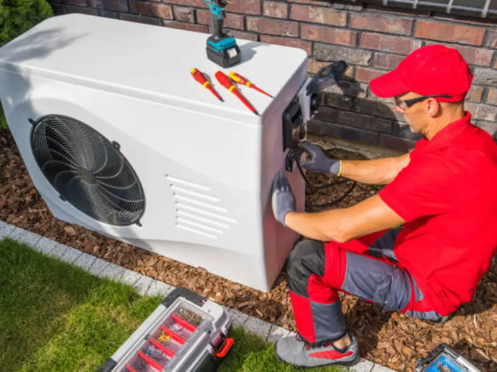 hvac technician in green technology